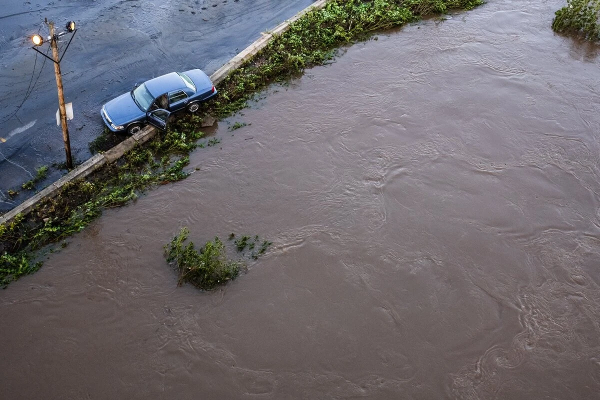 schuylkill river flooding, manayunk, pennsylvania